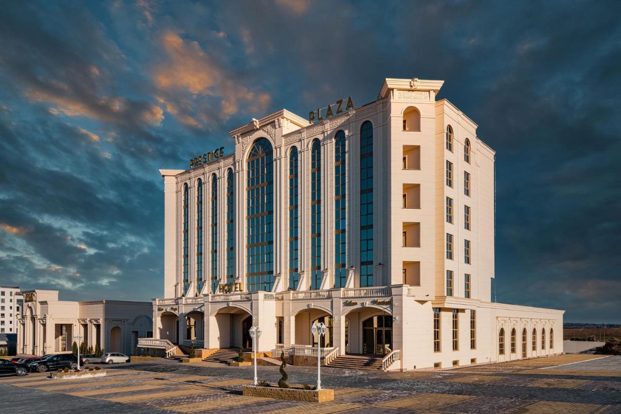 Prestige Plaza Hotel Suceava Luaran gambar