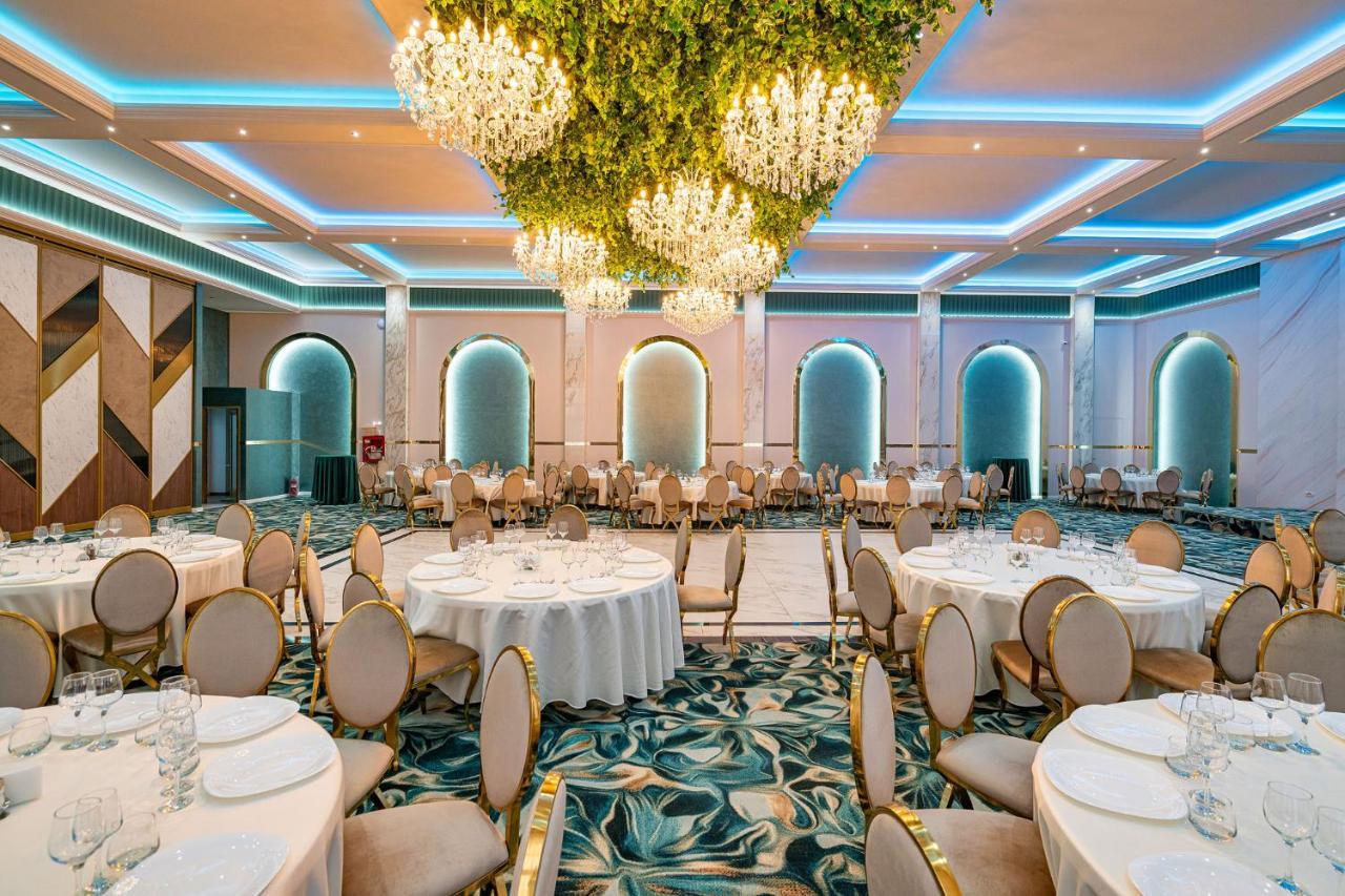 Prestige Plaza Hotel Suceava Luaran gambar